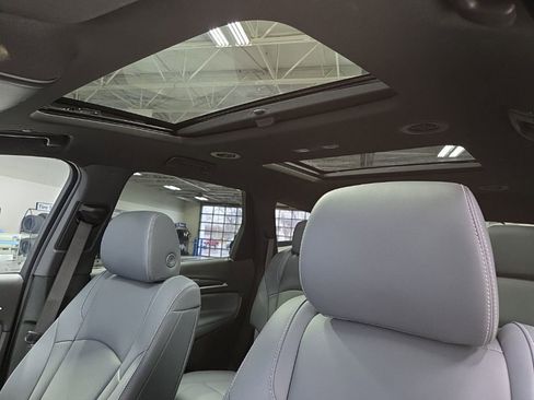 Used 2023 Buick Enclave Essence w/ Experience Buick Package image 31