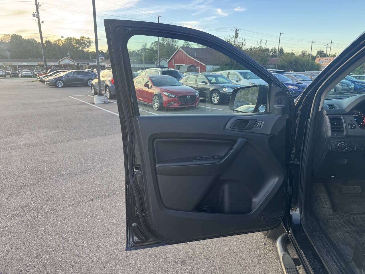 Used 2019 Ford Ranger XL w/ Equipment Group 101A Mid RWD image 8