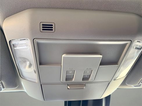 Used 2019 Toyota Tundra Platinum image 38