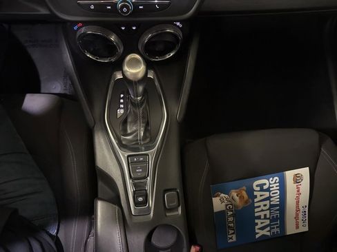 Used 2017 Chevrolet Camaro LT image 10