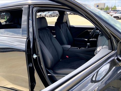 Used 2025 Acura ADX A-Spec image 9