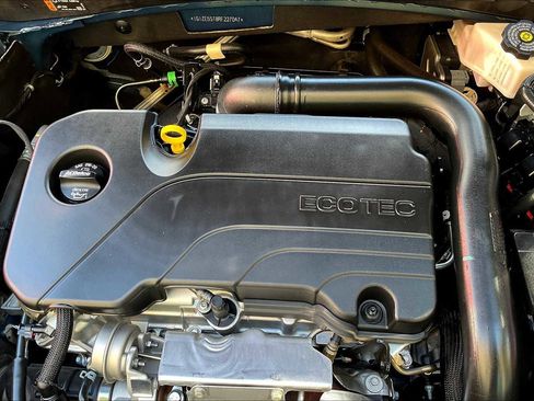 Used 2024 Chevrolet Malibu LT image 28