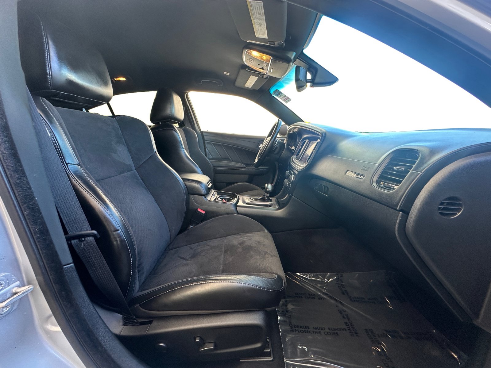 Used 2022 Dodge Charger R/T w/ Plus Group RWD image 15