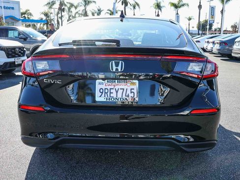 Used 2023 Honda Civic LX image 6