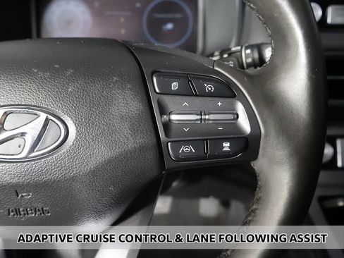 Used 2022 Hyundai Kona Limited w/ Cargo Package FWD image 6