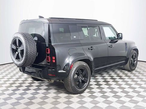 Used 2023 Land Rover Defender 110 X-Dynamic SE AWD/4WD image 5
