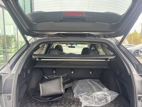 Used 2021 Subaru Outback Limited AWD/4WD image 5