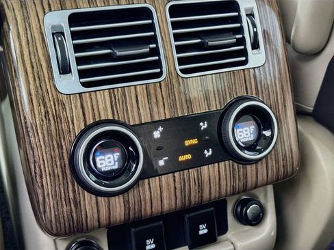 Used 2018 Land Rover Range Rover HSE AWD/4WD image 38