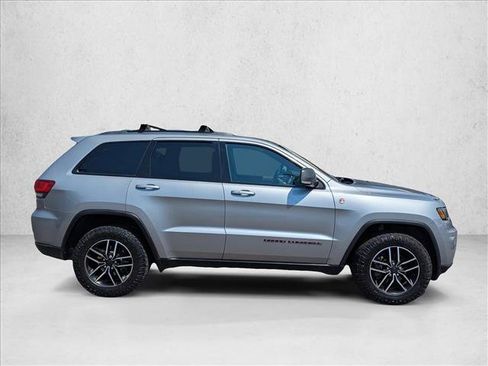 Used 2020 Jeep Grand Cherokee Trailhawk w/ Trailhawk Luxury Group AWD/4WD image 4