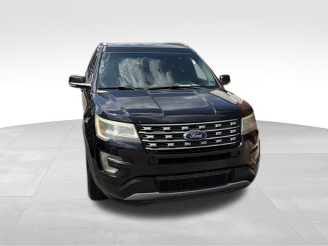 Used 2016 Ford Explorer XLT w/ Equipment Group 202A FWD image 33