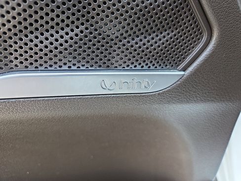 Used 2020 Hyundai Santa Fe Limited image 12