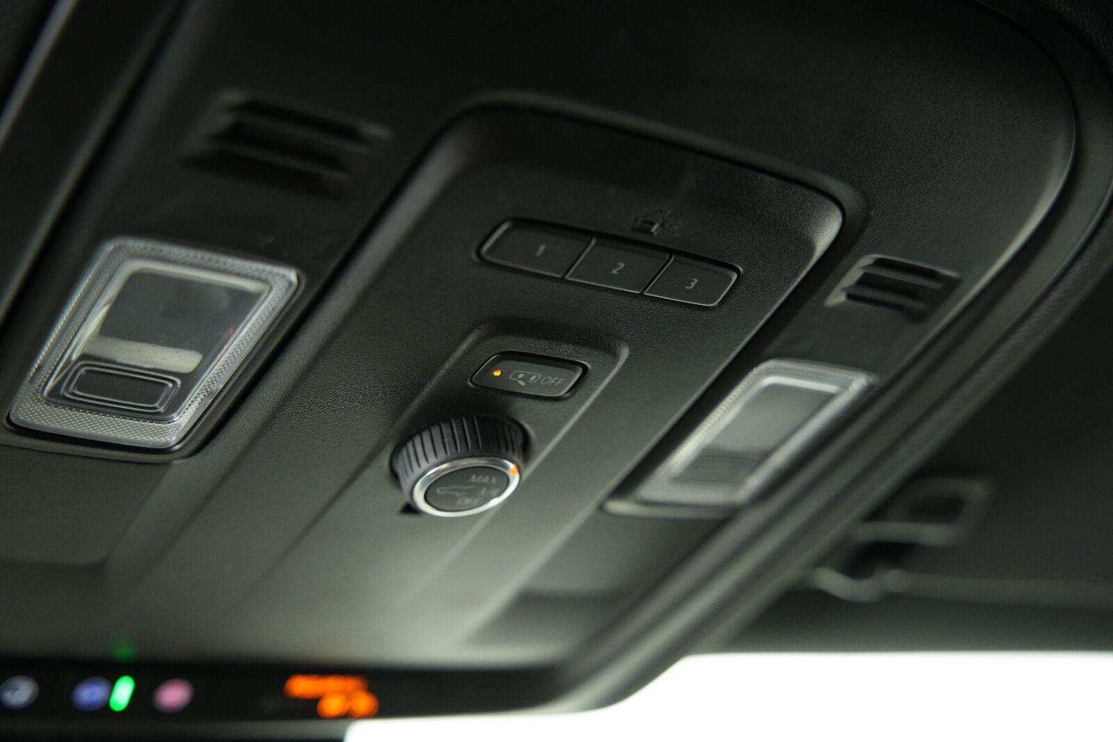 Certified 2024 GMC Yukon SLT AWD/4WD image 51