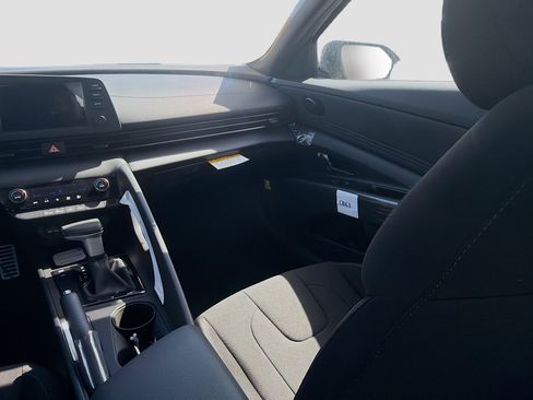 New 2026 Hyundai Elantra Sport FWD image 16
