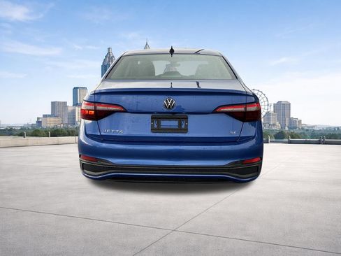 Used 2024 Volkswagen Jetta SE FWD image 18