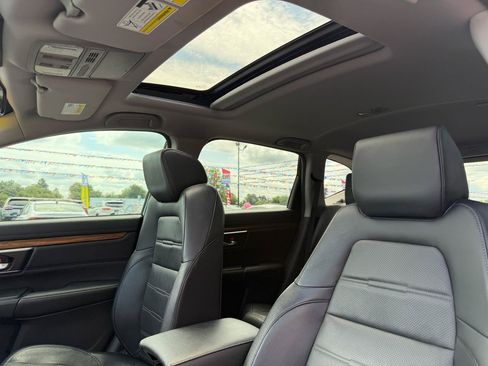 Used 2018 Honda CR-V Touring image 19