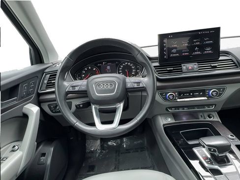 Used 2022 Audi Q5 2.0T Premium w/ Convenience Package AWD/4WD image 37