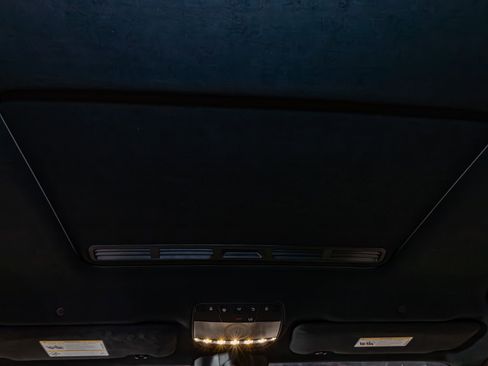 Used 2022 Mercedes-Benz G 550 image 16