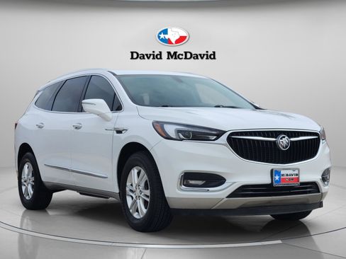 Used 2021 Buick Enclave Essence image 7