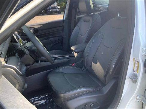 Used 2023 Jeep Compass High Altitude w/ Driver Assist Group I AWD/4WD image 8