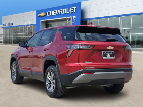 New 2027 Chevrolet Equinox LT FWD image 4