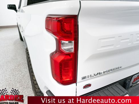 Used 2024 Chevrolet Silverado 1500 RST image 9