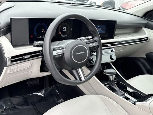 Certified 2025 Hyundai Tucson SEL image 13