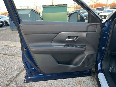 New 2026 Nissan Kicks SR w/ Cold Weather Package image 18