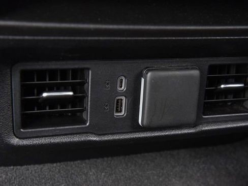 Used 2025 Chevrolet Silverado 1500 LT image 21