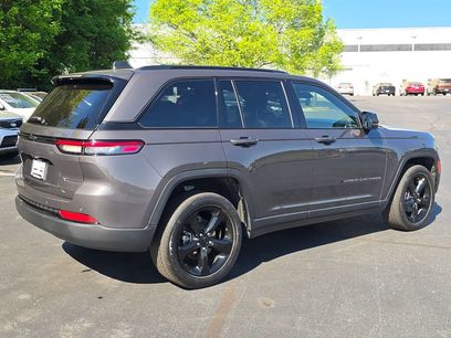 Used 2023 Jeep Grand Cherokee Altitude