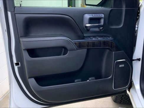 Used 2016 GMC Sierra 1500 Denali w/ Enhanced Driver Alert Package AWD/4WD image 19