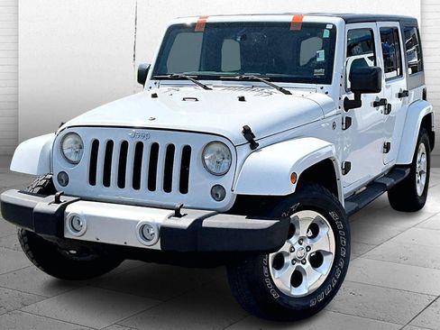 Used 2014 Jeep Wrangler Unlimited Sahara w/ Dual Top Group image 10