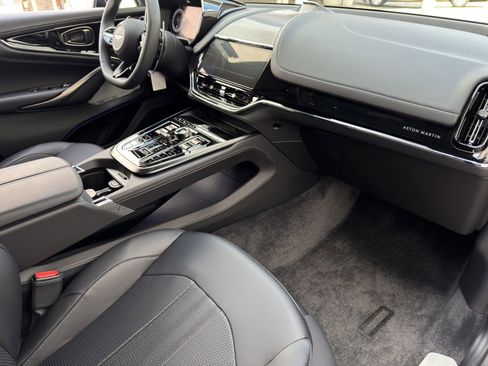 New 2025 Aston Martin DBX 707 image 15