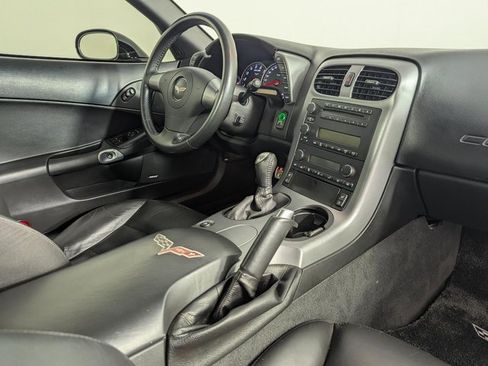 Used 2006 Chevrolet Corvette Convertible w/ Preferred Equipment Group image 29