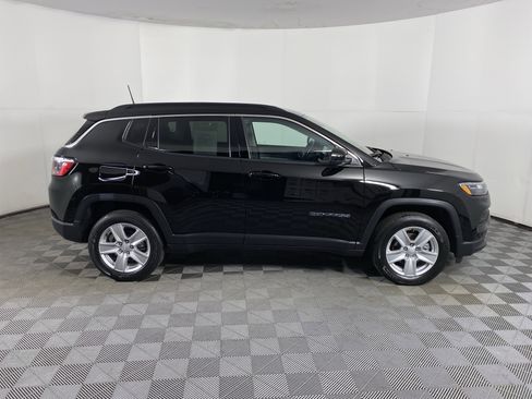 Used 2022 Jeep Compass Latitude w/ Convenience Group image 6