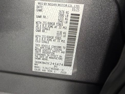 Used 2025 Nissan Pathfinder SV FWD image 34