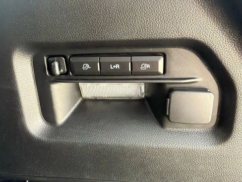 Used 2024 Ford Explorer ST w/ Equipment Group 401A AWD/4WD image 17