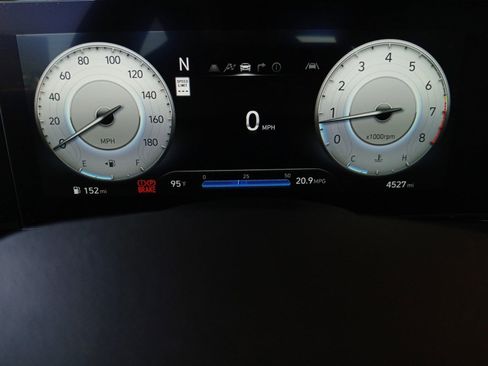 Certified 2025 Hyundai Elantra N image 19