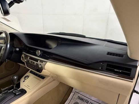 Used 2015 Lexus ES 350 w/ Luxury Package image 31
