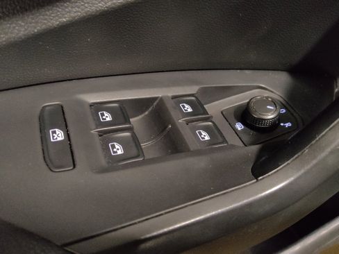 Used 2019 Volkswagen Jetta SE image 27