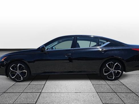 Used 2024 Nissan Altima 2.5 SR FWD image 8