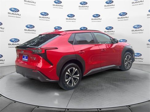 Used 2024 Subaru Solterra Premium image 4