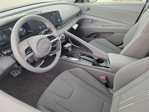 New 2025 Hyundai Elantra Sport image 6