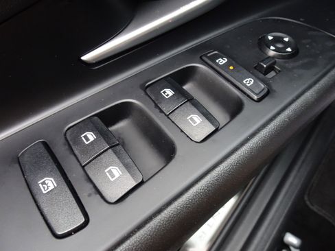 Used 2024 Hyundai Elantra SE FWD image 20