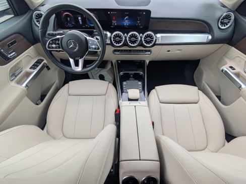 Used 2023 Mercedes-Benz EQB 300 4MATIC image 14