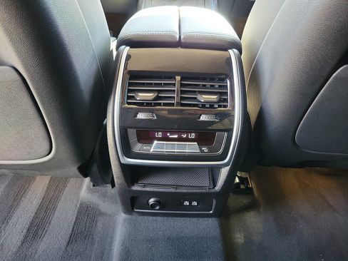 Used 2026 BMW X7 xDrive40i AWD/4WD image 13