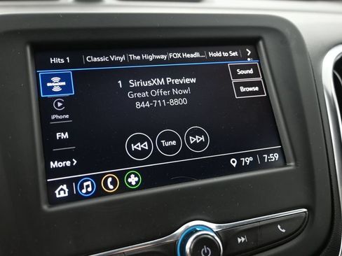 Used 2022 Chevrolet Equinox LT FWD image 17
