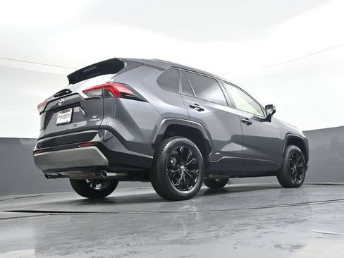 Used 2023 Toyota RAV4 SE AWD/4WD image 36