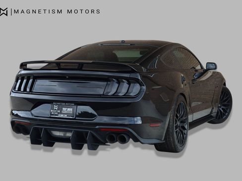 Used 2018 Ford Mustang GT Premium w/ GT Performance Package RWD image 9