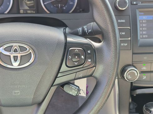 Used 2017 Toyota Camry LE FWD image 18