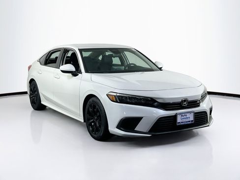 Used 2023 Honda Civic LX image 3